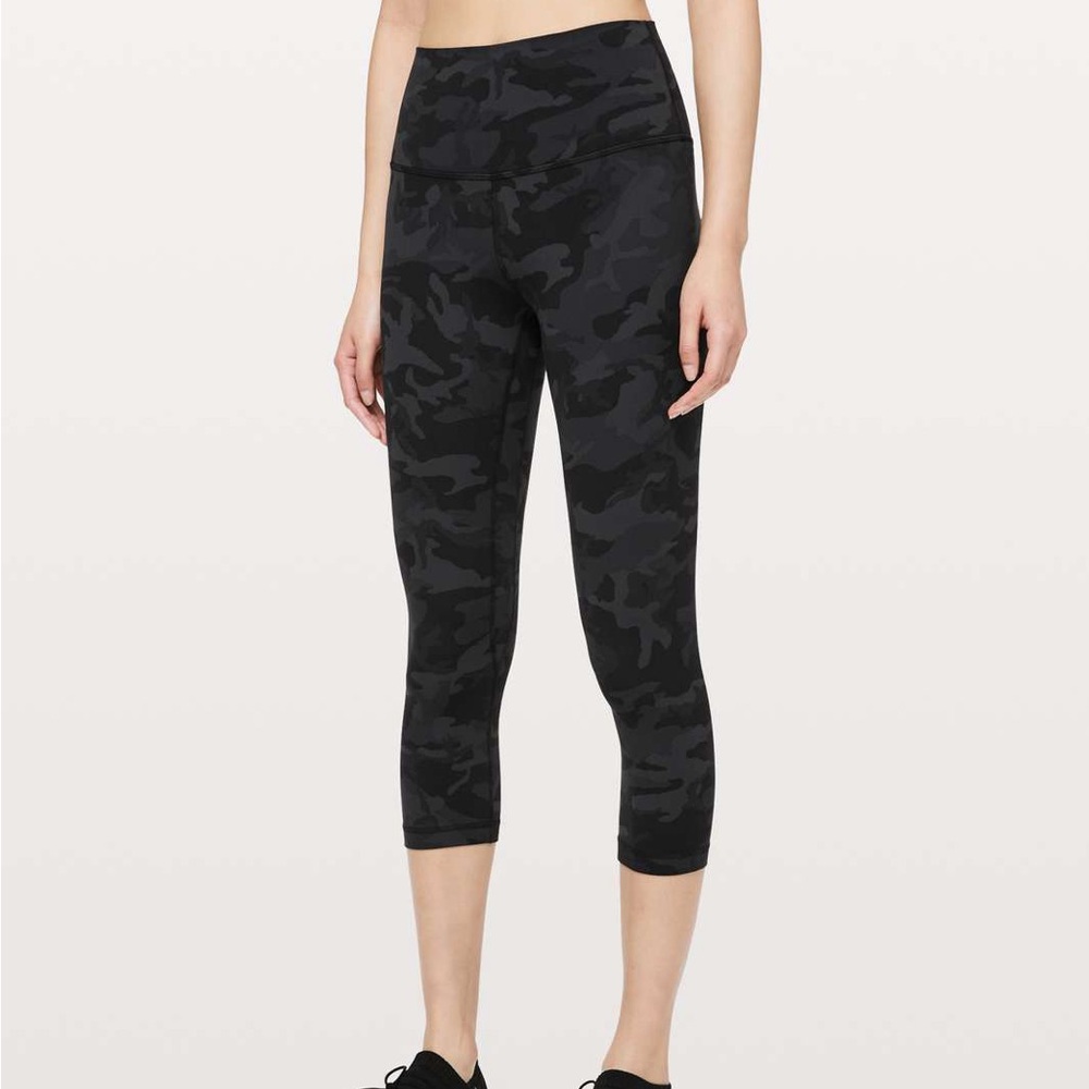 Lululemon align crop in Incognito Camo Multi Grey size 2